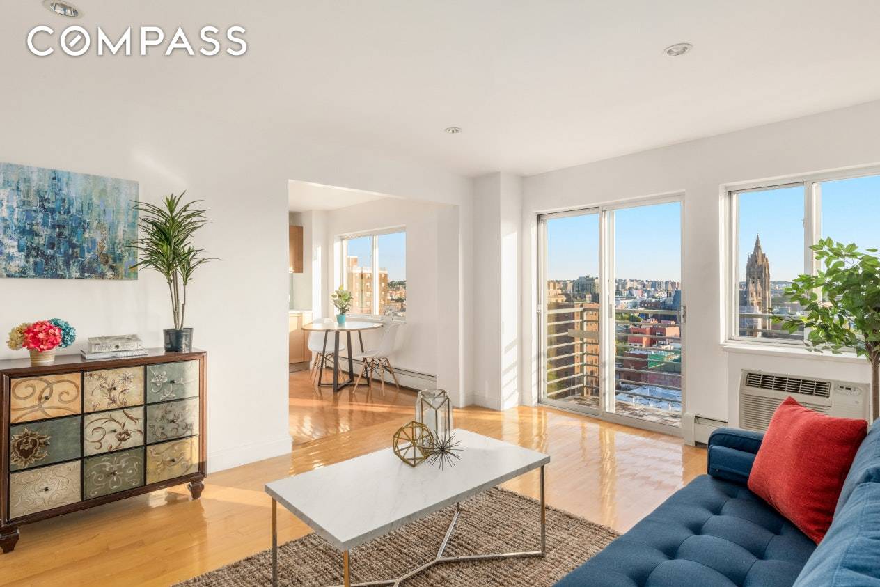 Residence 10B is offering breathtaking views and is currently the highest floor condo that you can purchase in Boerum Hill that is listed below the average price per Sq Ft.
