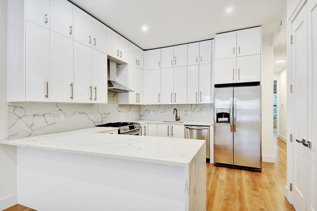 This boutique walkup building offers the perfect balance of modern design and enduring luxury, all yours in this spacious three bedroom, two bathroom home on the 3rd floor.