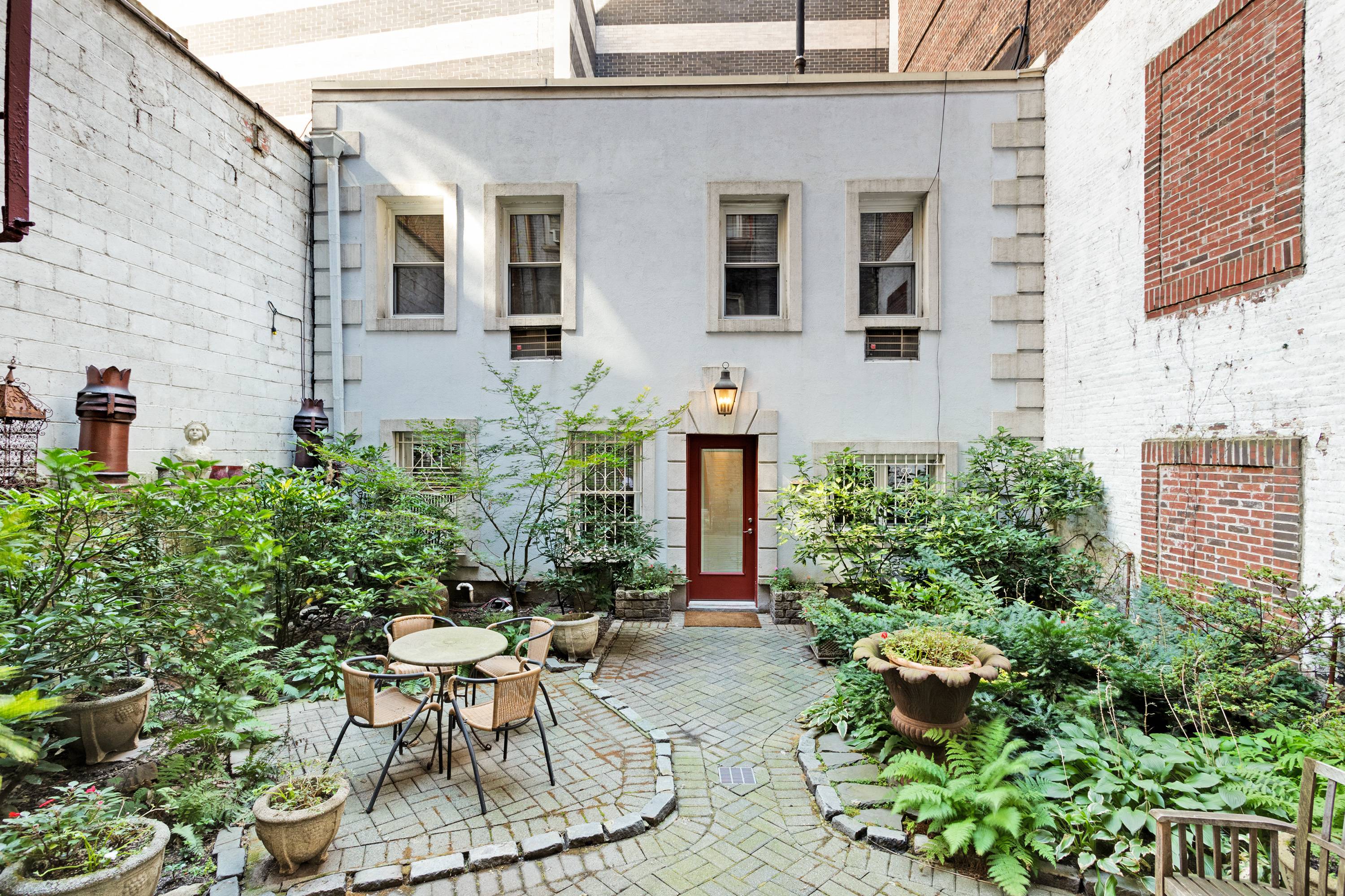 Rare Carriage House in heart of Upper East Side!