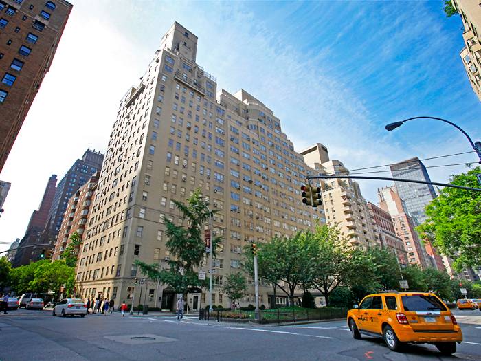 Prime Park Avenue One Bedroom in Perfect Murray Hill Building