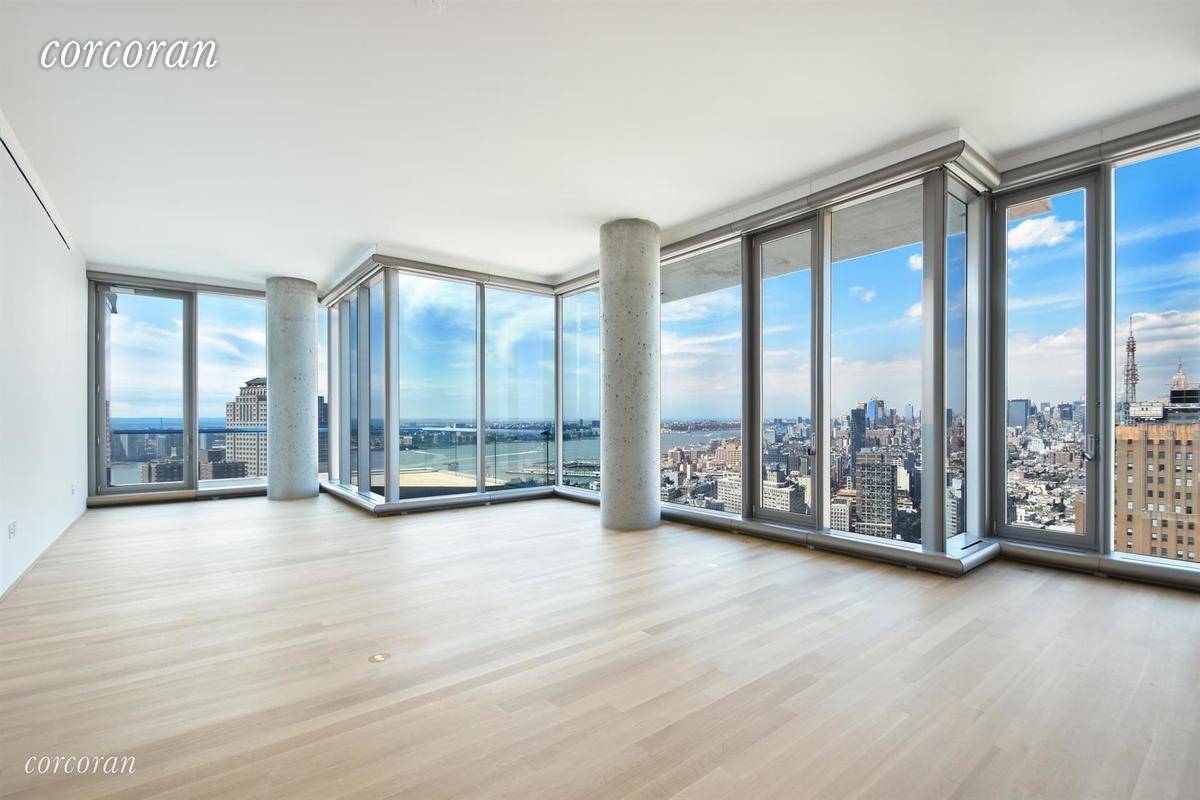 LEASES SIGNED APPLICATION PENDING Beautiful 4BR rental in the most sought after building in Manhattan !
