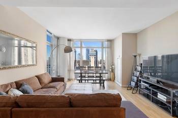 Just Listed! High Floor 3BD 3BA Residence with Prime Views of Manhattan Skyline & Empire State Building!