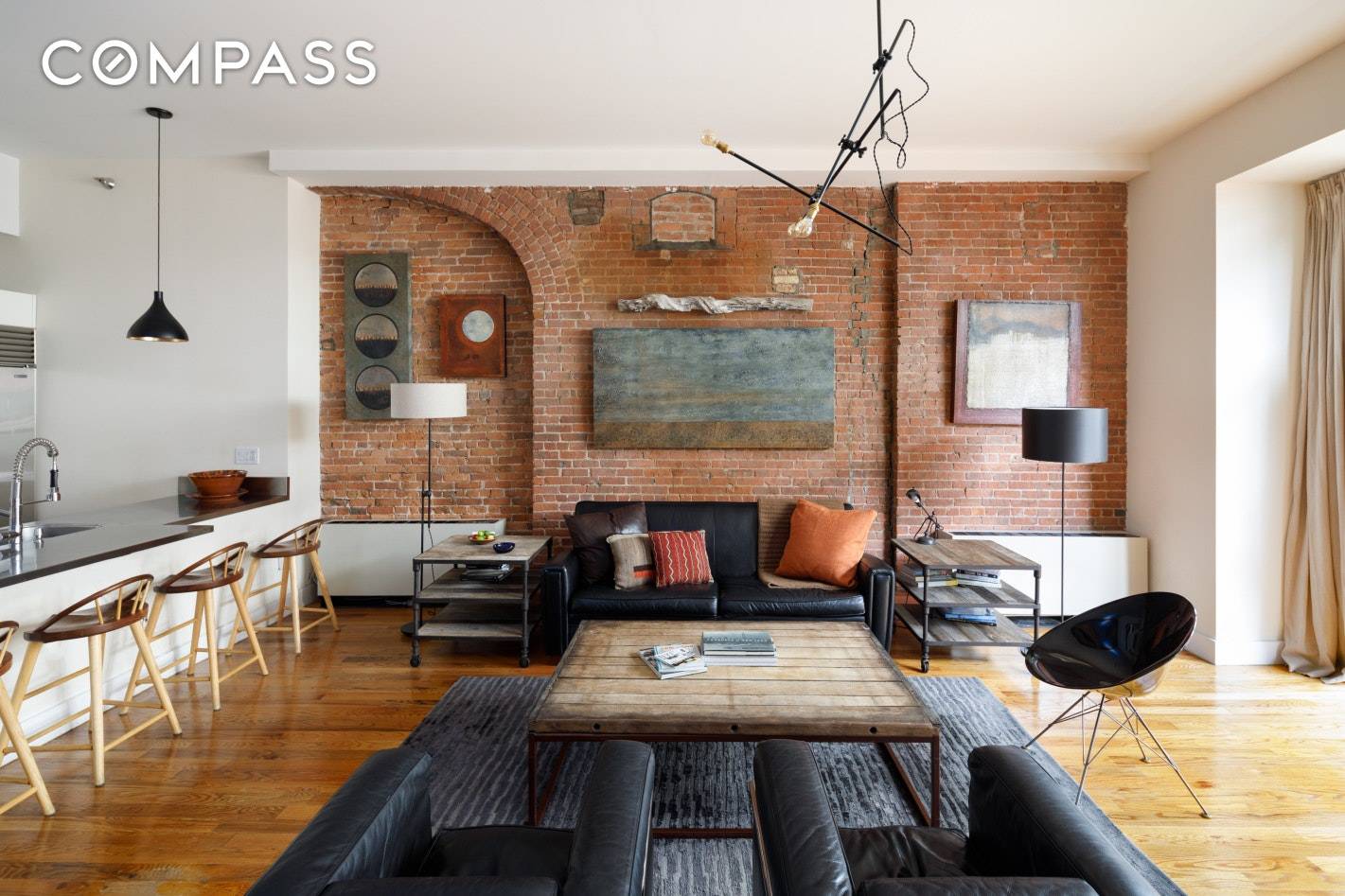 This flawless 1447 sf loft opens onto a private terrace.