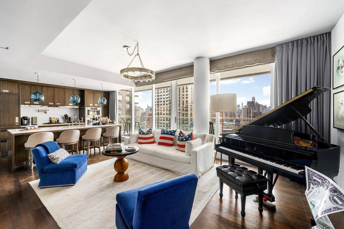 The Lucida, Upper East Side s full service condominium just blocks from Central Park and Madison Avenue Shopping speaks luxury with a live in resident manager, full time door attendant, ...