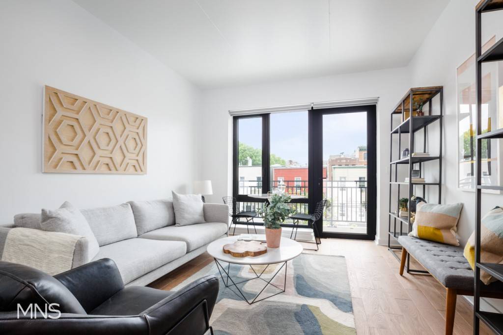 Introducing the DVI Brand New No Fee Luxury Rentals in the Heart of Astoria.