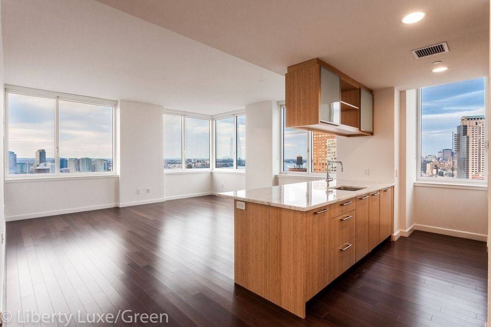 200 North End Avenue // Beautiful Battery Park 3 Bedroom with Amazing Hudson River Views