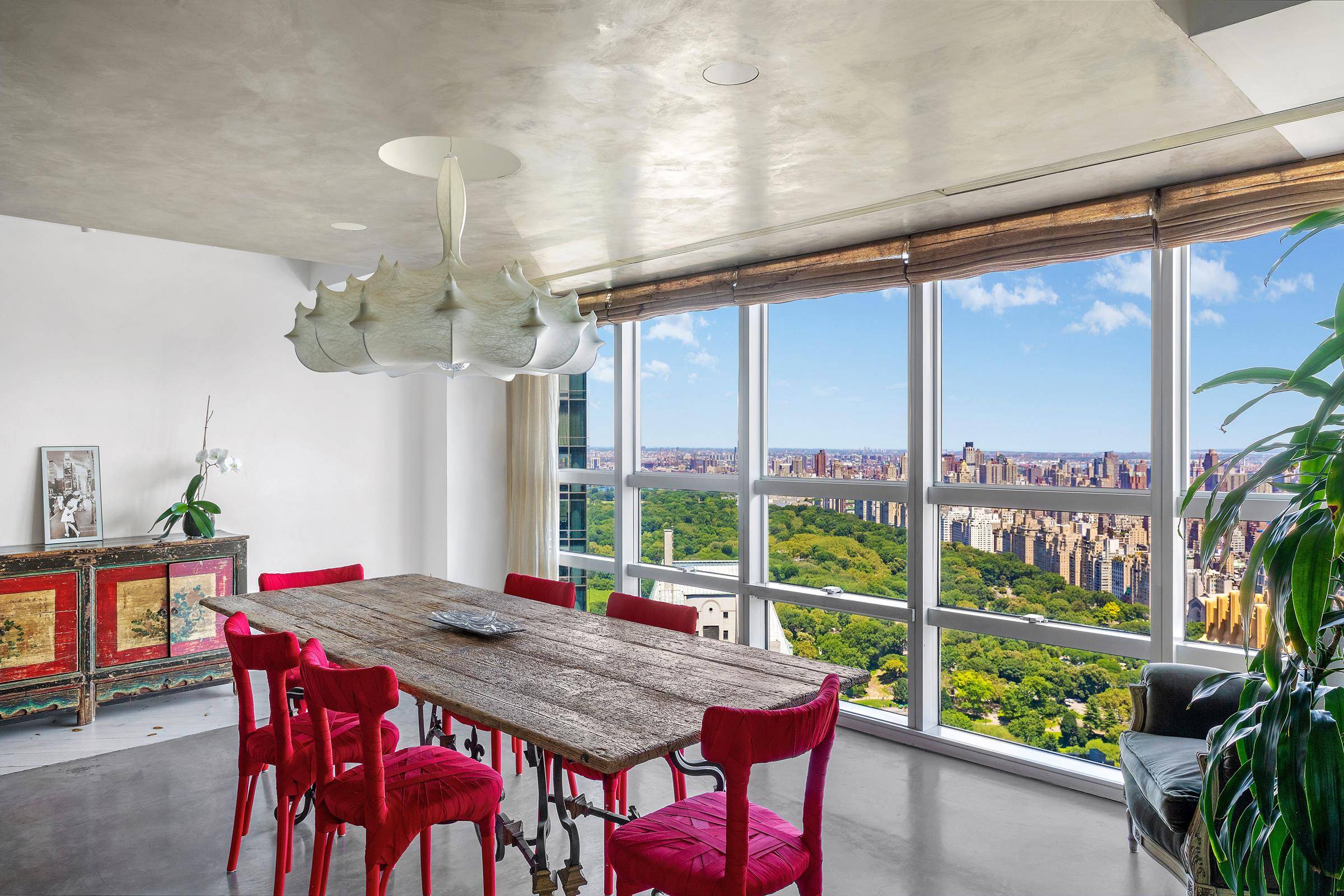 Welcome home to Apartment 61T located in the highly sought after Metropolitan Tower at 146 West 57th Street on Billionaire s Row.