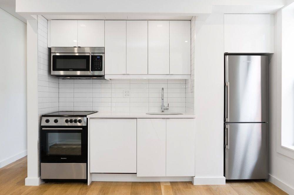 Apartment features NO BROKERS FEE Gut Renovated True 1 Bed Closet in bedroom Closet in living space Washer Dryer in unit Heated bathroom floors Heated towel rack Glass enclosed rainfall ...