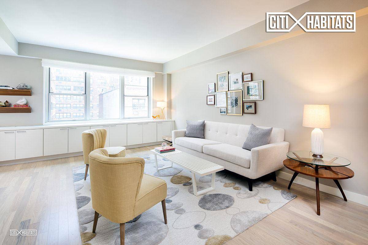 Large Luxury 1 Bedroom Apartment in the Heart of the Upper East Side !
