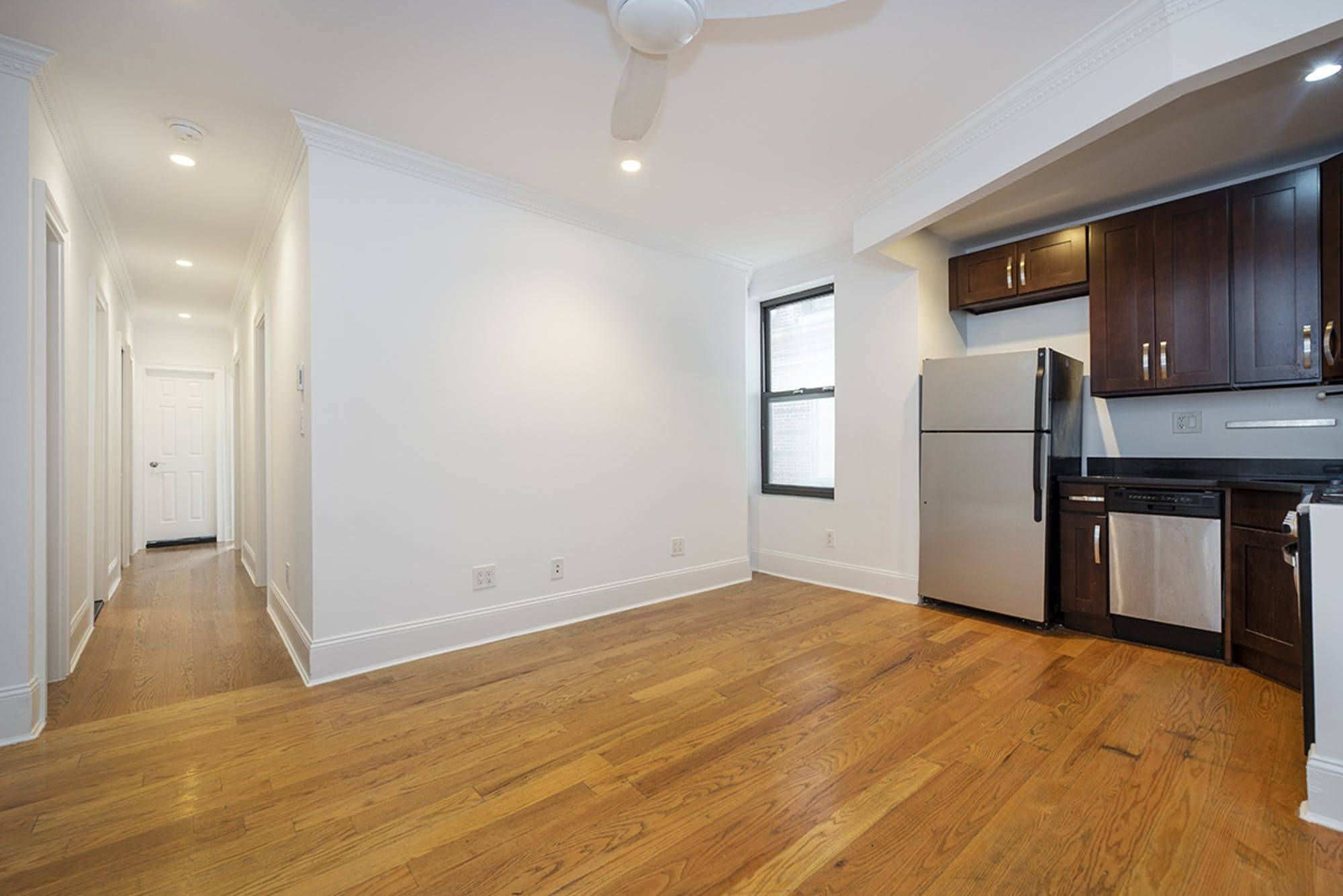 Welcome to 1059 Union Street 1059 Union Street is a collective of renovated apartments, pridefully overlooking Prospect Park in prime Crown Heights.