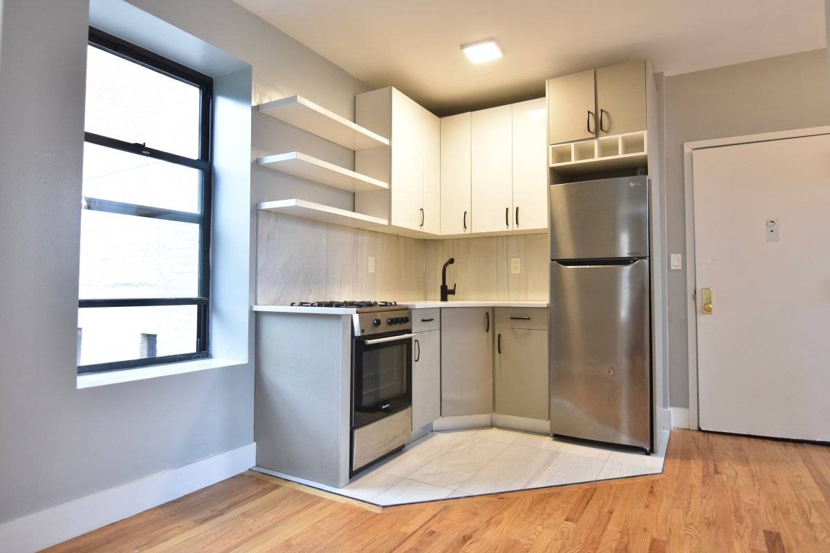 LOCATION 130th Street btwn Park amp ; Madison TRANSPORTATION Blocks from 125th 4 5 6 amp ; 2 3 Subway Stations APARTMENT Two Large Spacious Bedrooms Closets Creative Open Concept ...