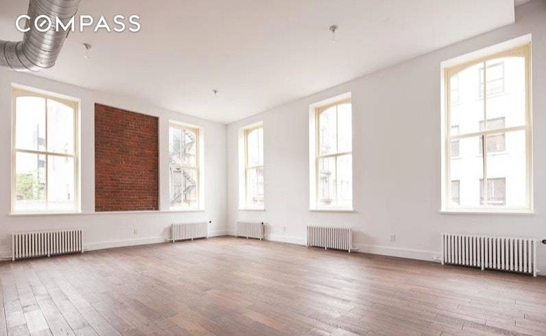 Don t miss out on this extra large, bright two bedroom apartment in the historic Constable, one of New York s most luxurious rentals.