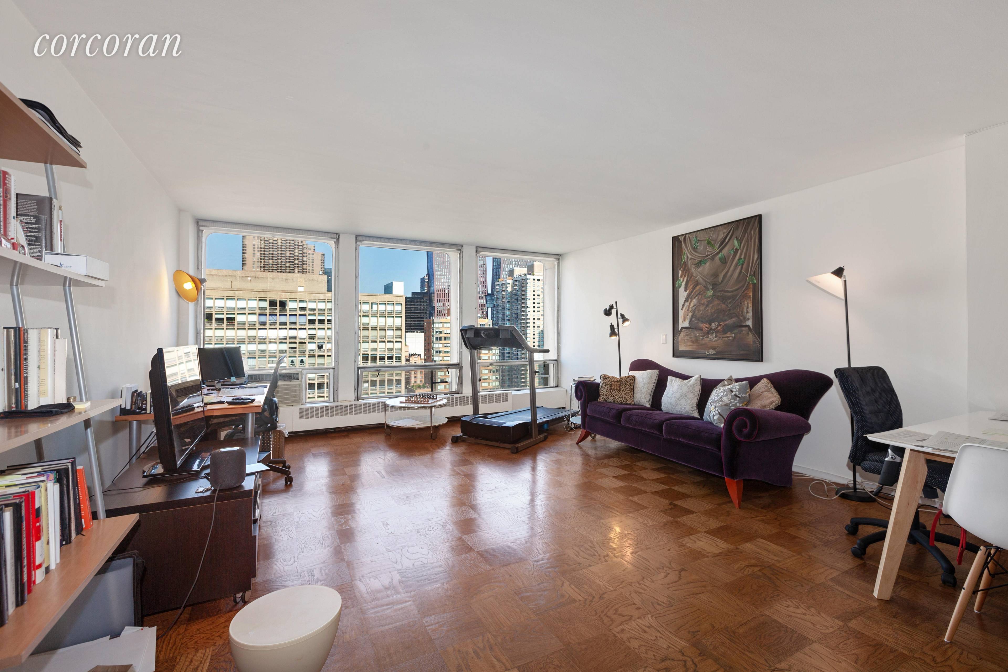 333 East 30th Street 19A is a sun kissed, large over 750 SqFt one bedroom apartment in Kips Bay Towers.