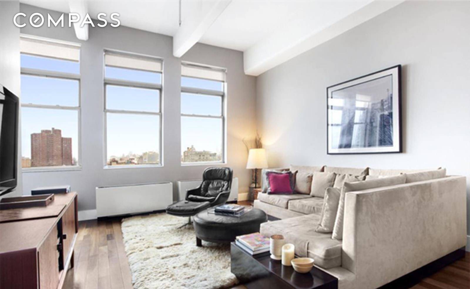 Views abound in this spacious 2 bedrooms 2 bath condo in Williamsburg.