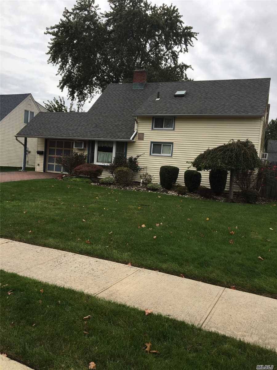 Beautiful location ! One of the most beautiful streets in Levittown where everyone has pride of ownership.