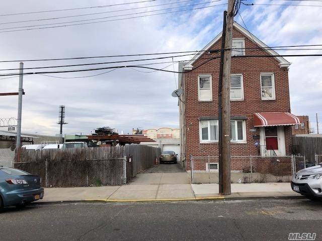 56th commercial Maspeth queens