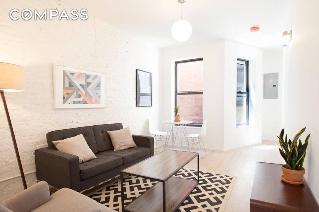 Greenpoint 3 Bed 2 Bath Washer Dryer, Dishwasher This stunning gut renovated 3 bedroom 2 bathroom home is located on a tree lined block in Greenpoint right off McGolrick park.