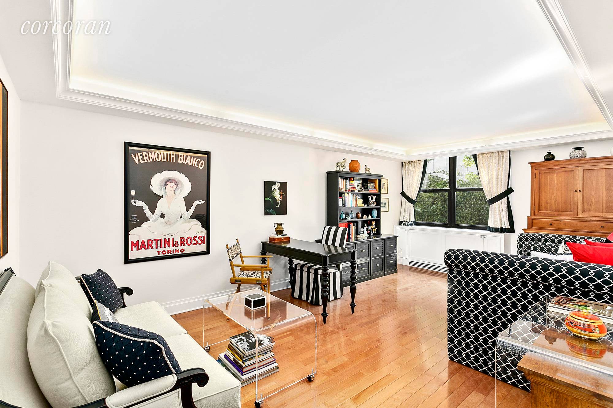 Sophisticated studio renovated to perfection IN PRIME GRAMERCY situated at the corner of Irving Place and 18th Street.