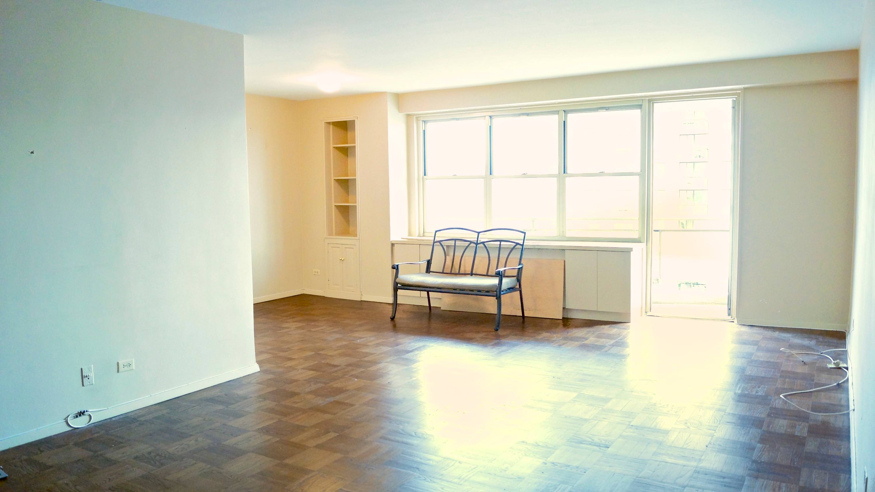 Upper East Side 1 Bed 1 Bath with a Doorman Garage Elevators and Laundry Room in the Building
