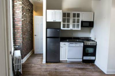 East Village: 2 Bedroom with Washer/Dryer