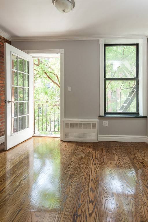 East Village: 1 Bedroom with Washer/Dryer
