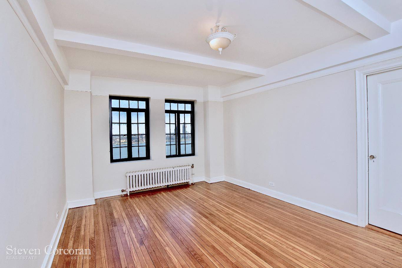 NEW LISTING IN WINDSOR TOWERBright One Bedroom with important upgrades in Tudor City's Windsor Tower New Landmark approved casement windows throughout Through wall HVAC systemThe windows and HVAC represent a ...