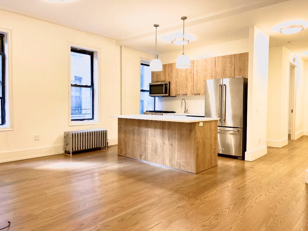 Large Living room space Huge 2 bedrooms that can easily fit a queen Superior sunlight Ample closet space Separate Eat in kitchen Hardwood floors throughout Eat in Kitchen Modern Hotel ...