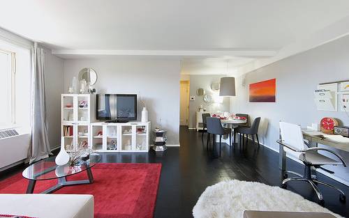 NO FEE !!! Superb rental  .UtIlities Included.HUGE 1BD ( FLex 2-3Bedroom Apartments) . Incredible Ameneties