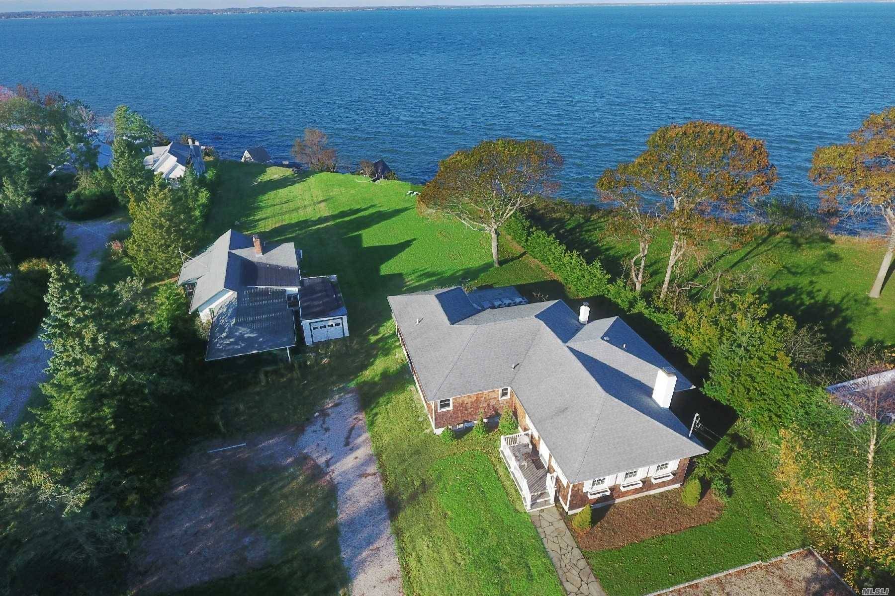 Move right in to this perfectly updated Cottage on the bay.