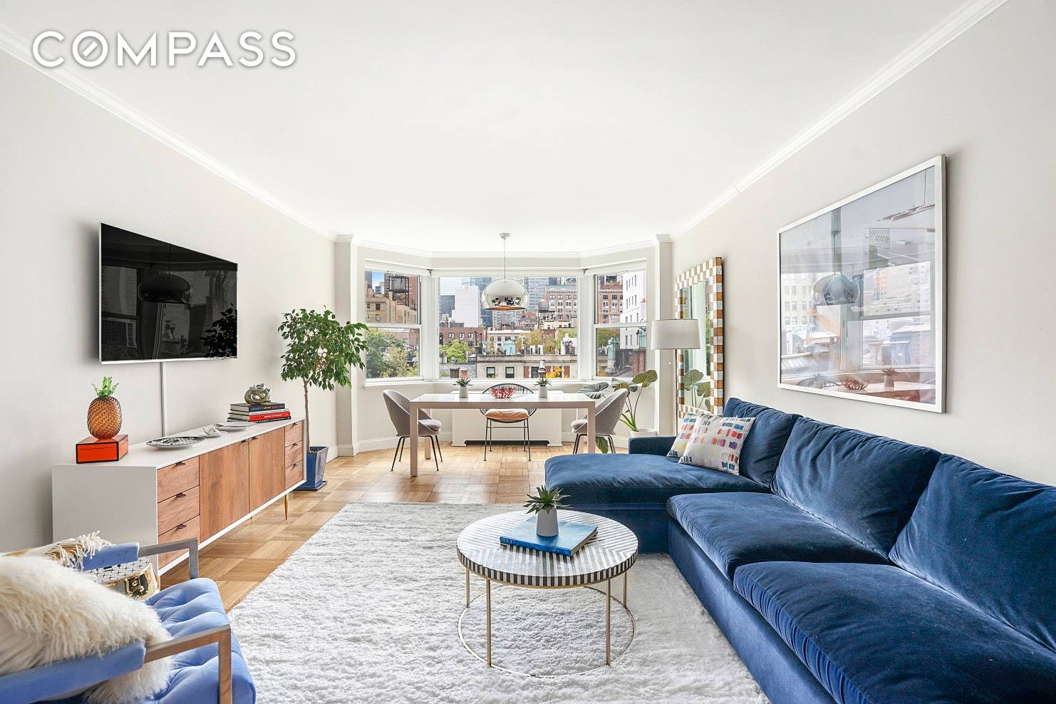 SHOWINGS CAN RESUME FOR PHASE 2 Film caliber views, and utilities covered in the maintenance are just two reasons to love this recently renovated and spacious 1 bedroom, 1 bath ...