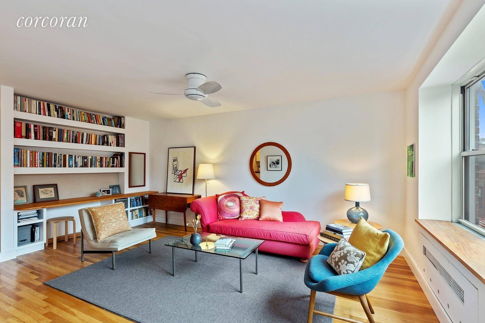 On sought after Grace Court, in the heart of tree lined Brooklyn Heights, this lovely, light filled alcove studio offers more space than many one bedroom apartments and could very ...