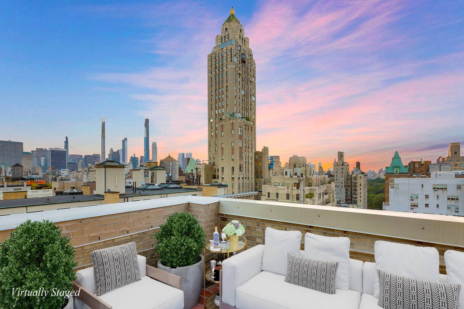 FULL FLOOR ESTATE SALE IN PARK AVENUE BUILDING WITH HUGE TERRACE AND ONLY 1 APARTMENT PER FLOOR !