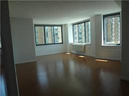 Large Studio Alcove in Long Island City, in beaufiful Luxury building, minutes from Manhattan!