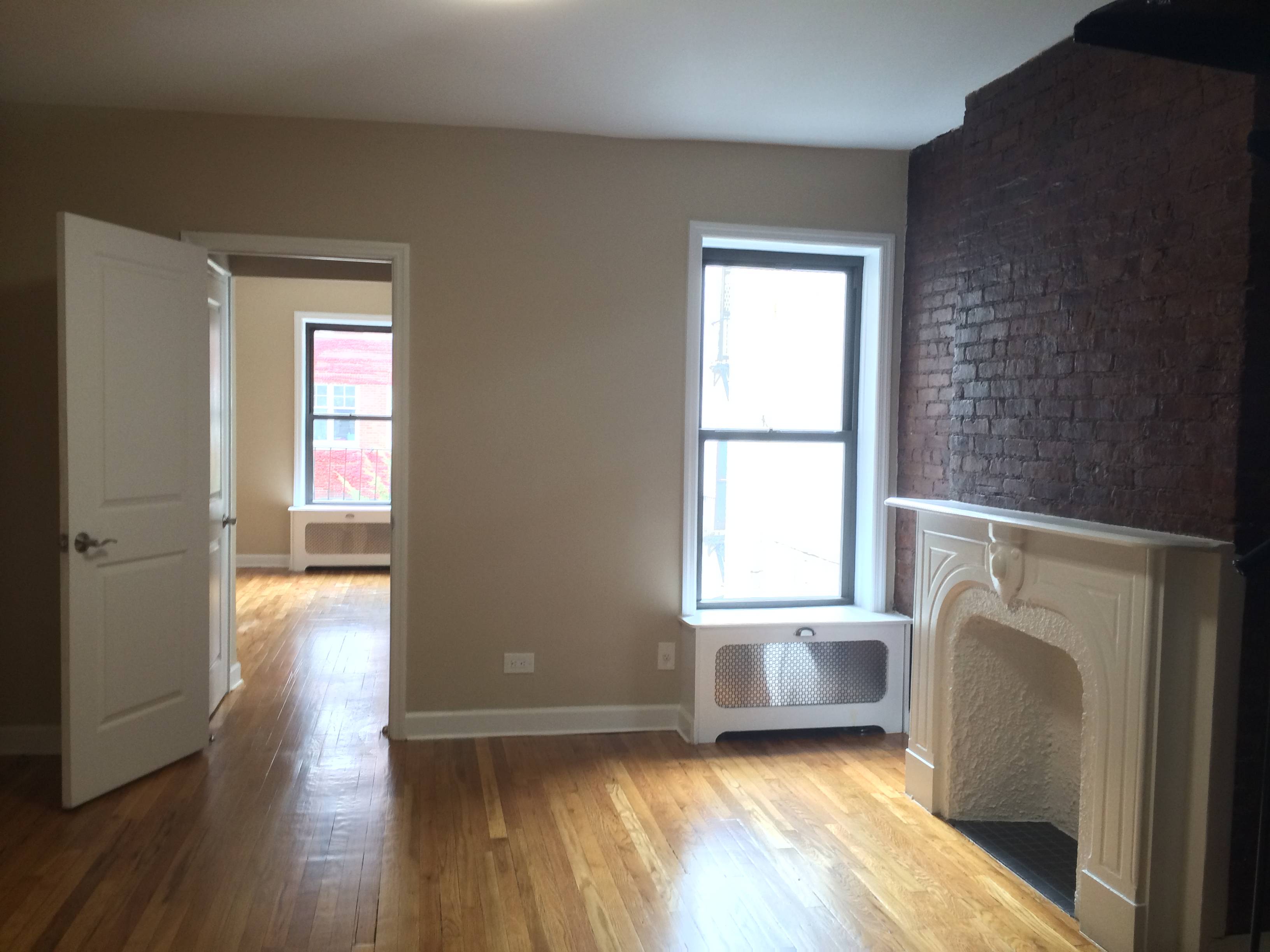 Upper East Side NEWLY RENOVATED 1 Bed 1Bath apartment with Laundry Room in the building