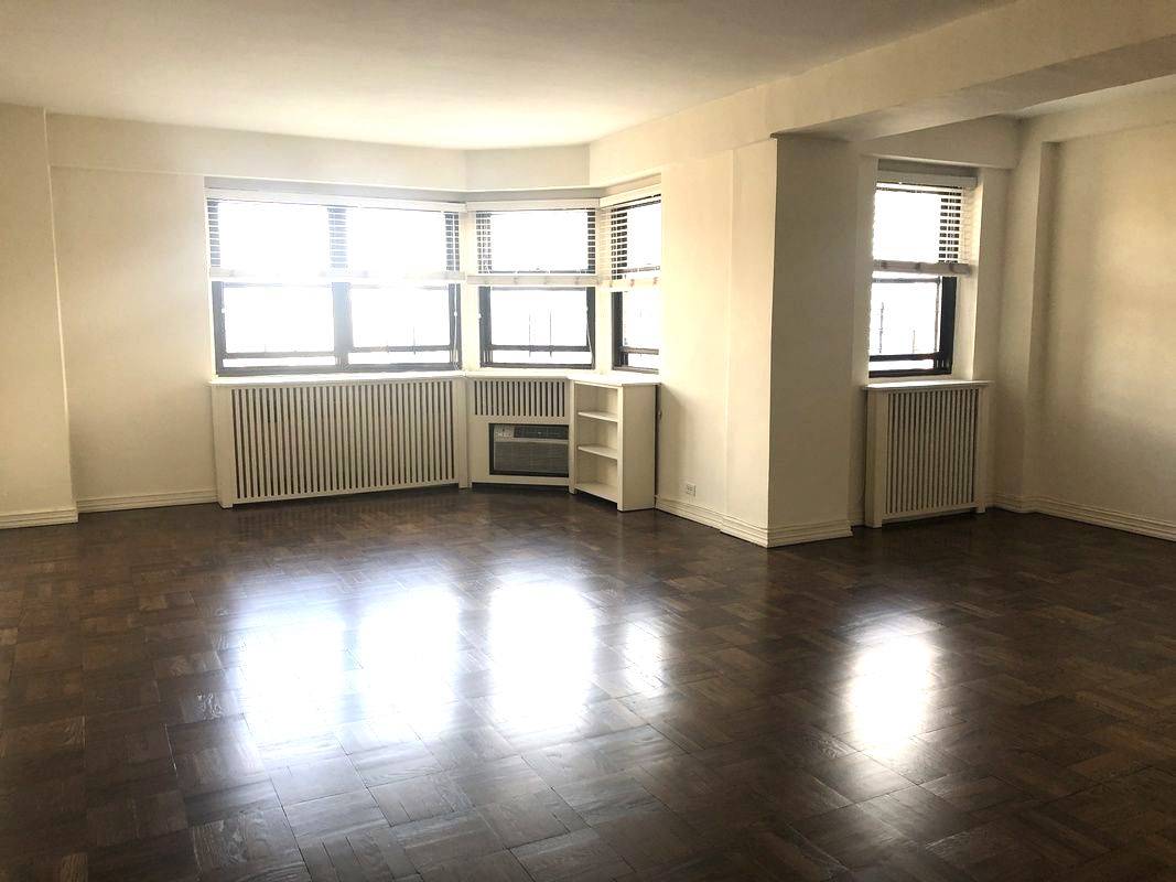 Large, Spacious and Bright Two Bed/Two Bath in the Upper East Side!!!