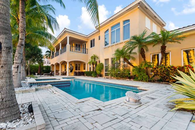 Magnificent Family Home in North Miami