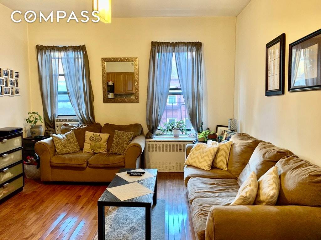Lovely one bedroom in an exceptionally well maintained building at 61st Street between 1st and 2nd avenue.