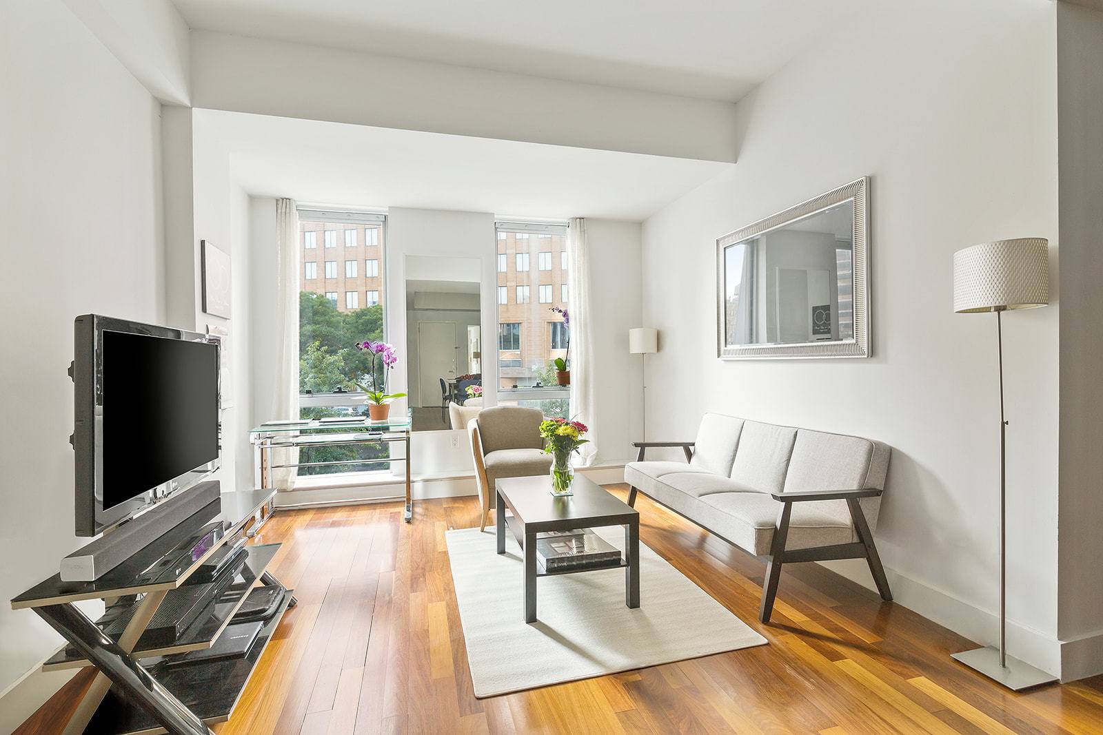 Beautiful and bright bedroom apartment in Downtown Brooklyn's premier full service condominium building, The Toren.