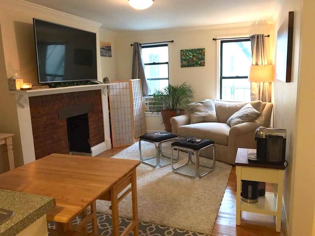 Fully Furnished Studio in Murray Hill Lease Assignment!
