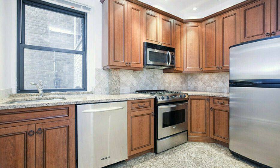 Beautiful 2 Bedroom minutes away from Central Park