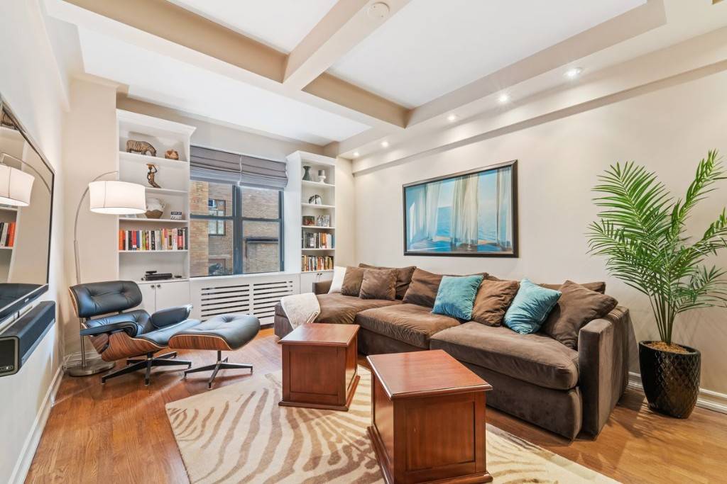 A spacious, prewar one bedroom apartment beautifully renovated and located in the coveted Oliver Cromwell, located only steps away from Central Park in the heart of the Upper West Side.