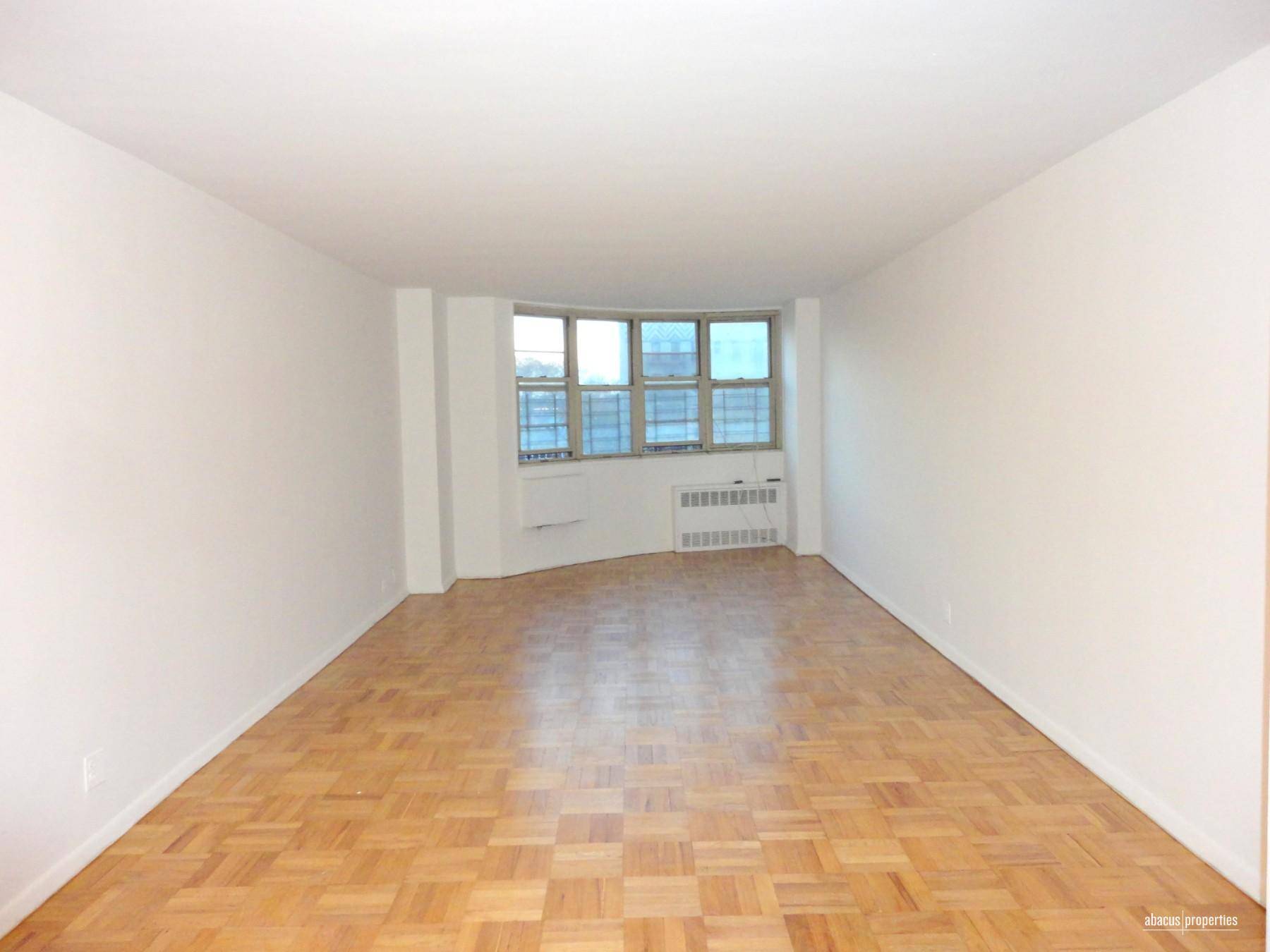 This 2 bedroom with 2 bathroom apartment is located on the 5th floor and features spectacular unobstructed sunset views.