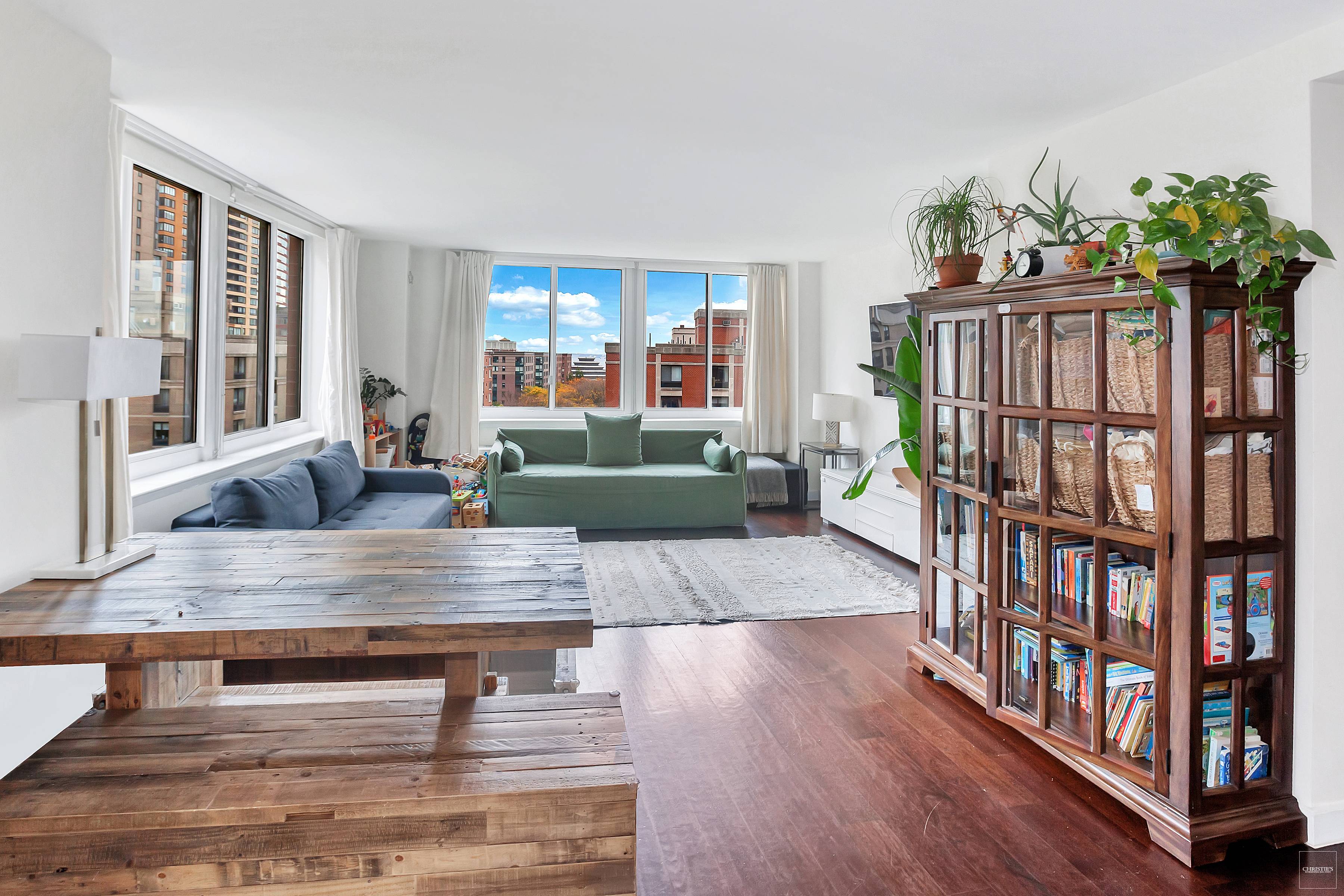 NEW Listing A very well priced 2br home in one of the most desirable condominium in Battery Park City.