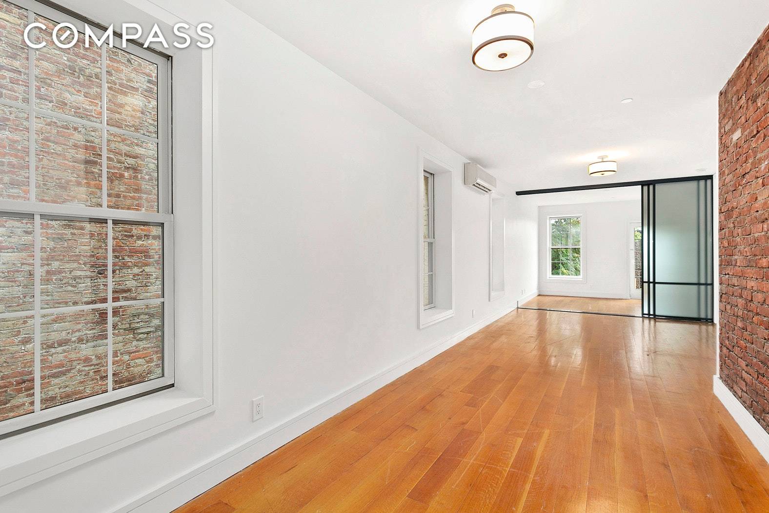 This bright and airy one bed, one bath on a prime Central Harlem block offers a gracious layout, beautiful hardwood floors, exposed brick, and a large private balcony.