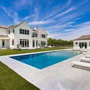 Spectacular new post-modern in Water Mill