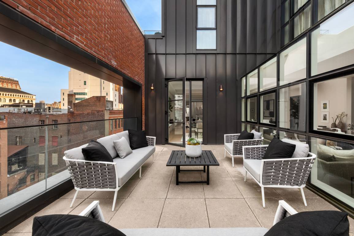 12 E 13th St. Model Now Open Closings Summer 2015 12 East 13th Street Eight exclusive, one of a kind loft style residences, offering the ultimate in privacy and comfort ...