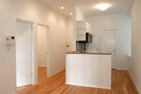 Prime location 2 Bed + 1 Bath. Close to Central Park and 6 Train.