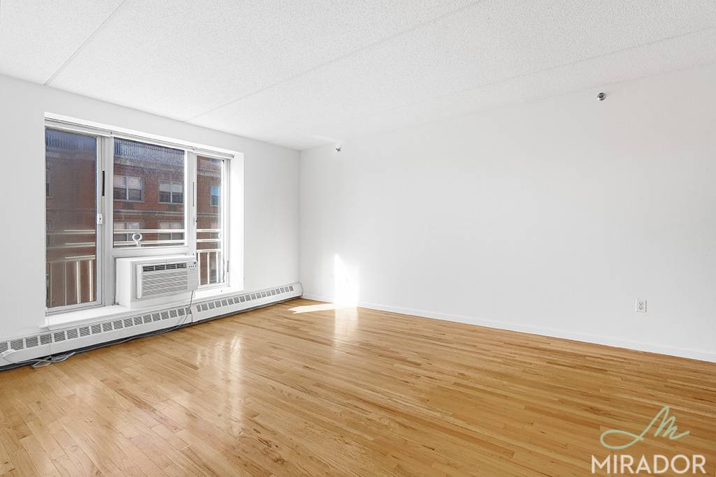 Come see this stunningly bright and sunny two bedroom two full bathroom corner co op with oak hardwood flooring in Central Harlem.