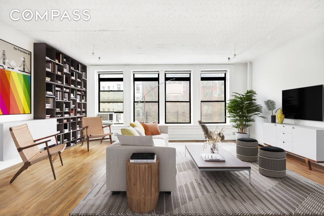 Here's the ideal opportunity to live in a classic loft in Manhattan's most trendy and vibrant neighborhood for gastronomes and shoppers alike.