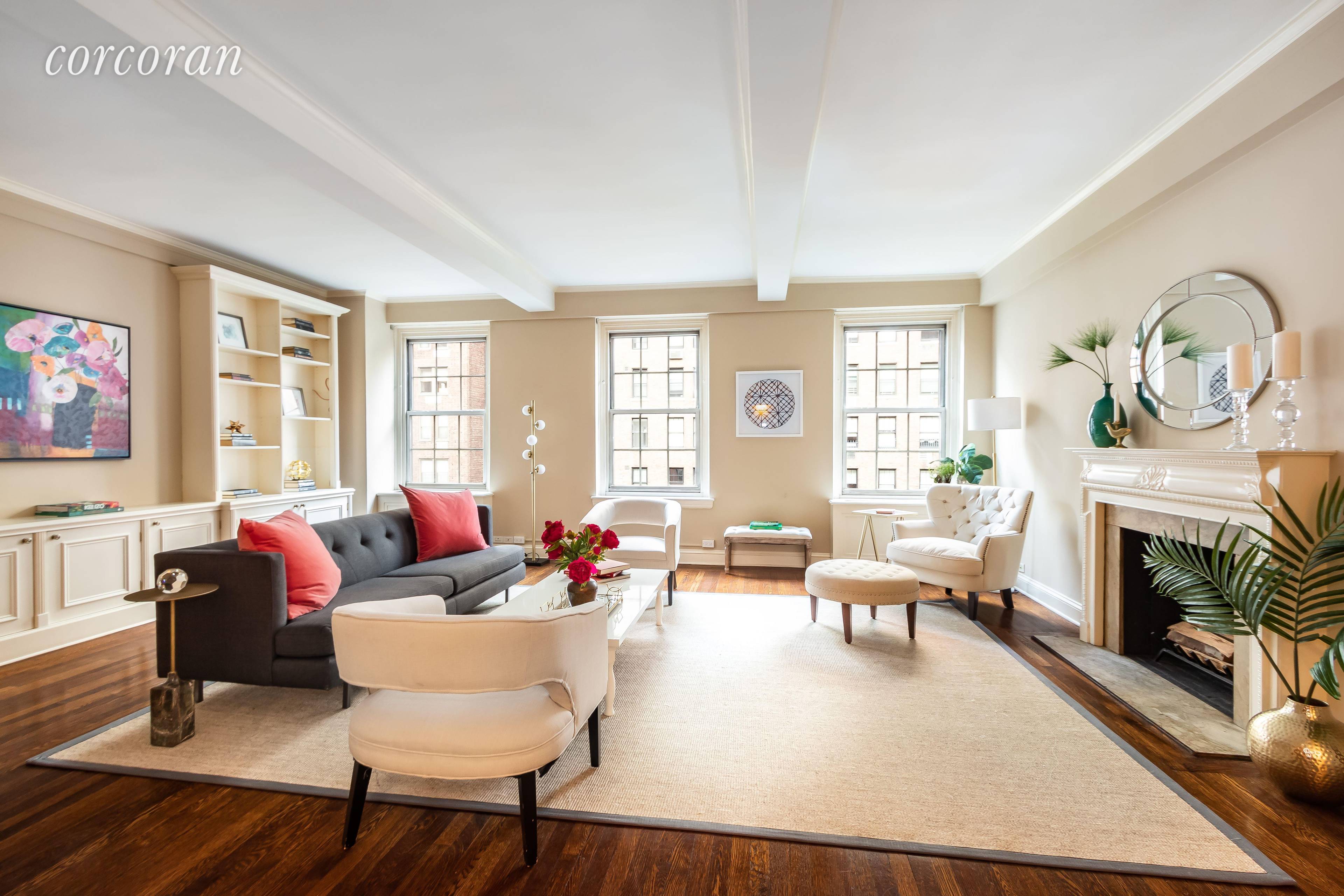 Move right into this beautifully renovated Classic 6 apartment in one of the most prestigious and elegant pre war co ops in the Sutton Place area.